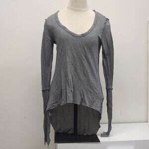 Jude Gray Long Sleeve Women's Top size Small‎